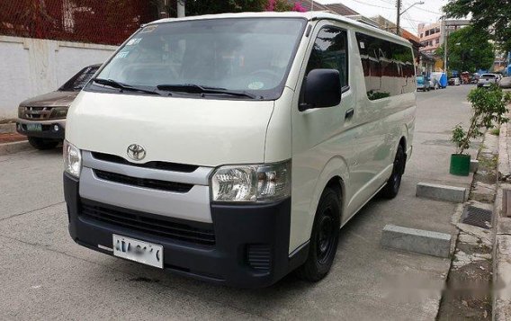 White Toyota Hiace 2014 for sale in Quezon City -1