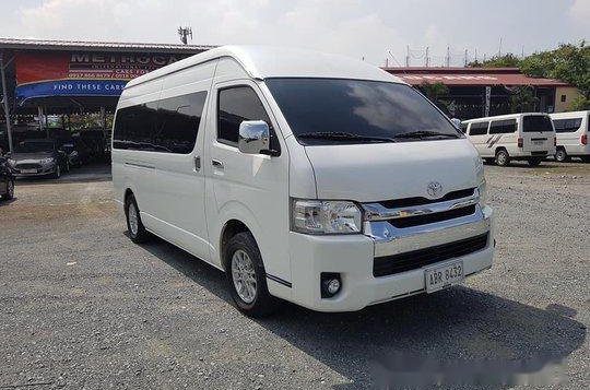 Selling White Toyota Hiace 2016 at 42000 km in Pasig