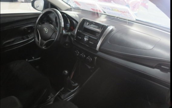 Selling White Toyota Vios 2015 Sedan in Manila-2