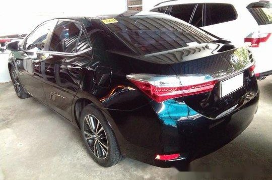 Sell Black 2018 Toyota Corolla Altis in Mandaluyong-3