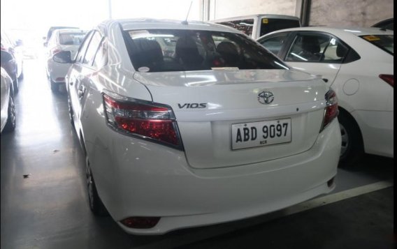 Selling White Toyota Vios 2015 Sedan in Manila-1