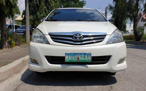 White Toyota Innova 2012 Automatic Diesel for sale in Manila