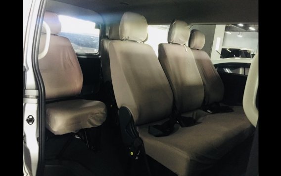 Sell  2018 Toyota Hiace Van Automatic Diesel at 6372 km -2