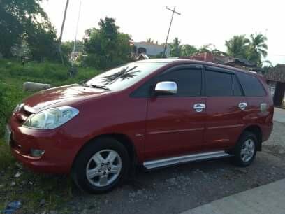 Red 2006 Toyota Innova for sale in Cebu-2