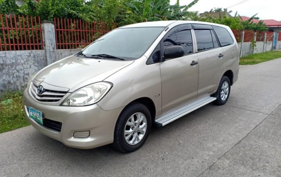 2011 Toyota Innova for sale in Cabatuan