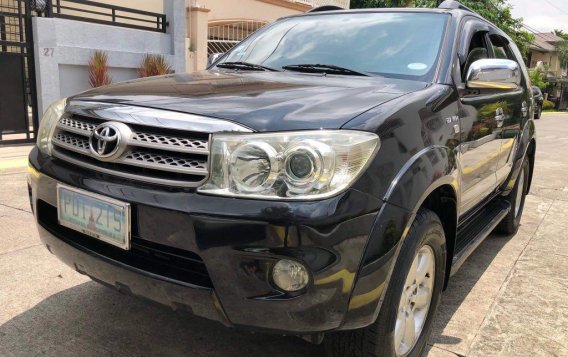 2010 Toyota Fortuner Automatic Gasoline for sale -1