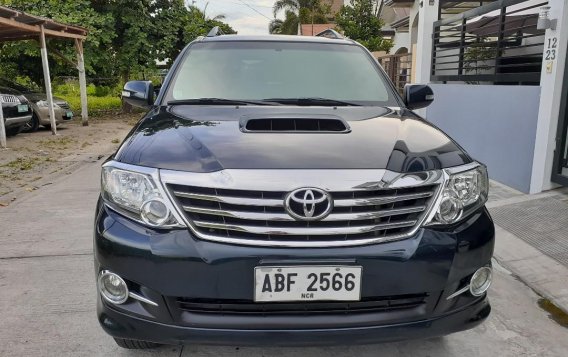 Selling Black Toyota Fortuner 2015 in Bacolor-1
