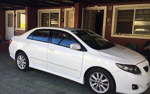 Selling Pearlwhite Toyota Altis 2010 in Angeles-3