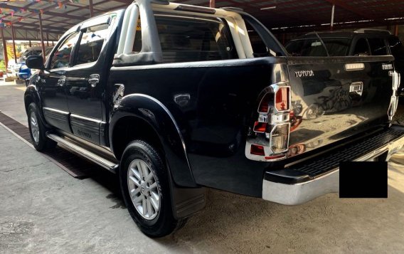 2014 Toyota Hilux for sale in Quezon City -3