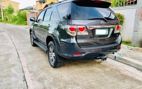 2012 Toyota Fortuner for sale in Bacoor-6