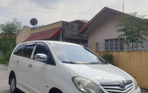 2010 Toyota Innova for sale in Pampanga 