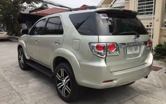 2012 Toyota Fortuner for sale in Quezon City -4