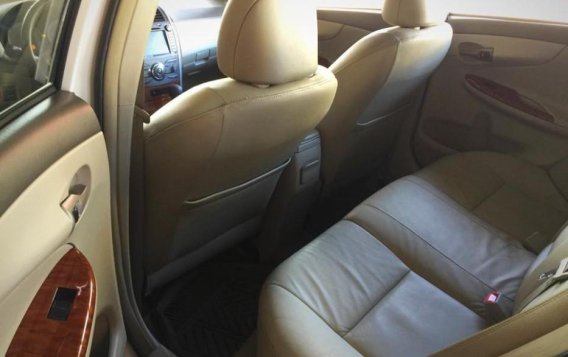 Selling Pearlwhite Toyota Altis 2010 in Angeles-8