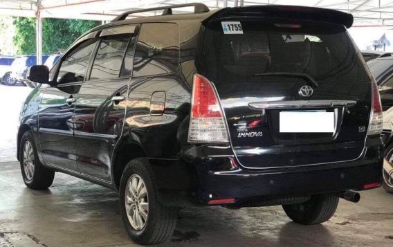 2010 Toyota Innova for sale in Makati -3