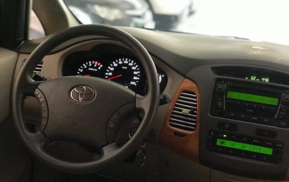 2010 Toyota Innova for sale in Makati -6