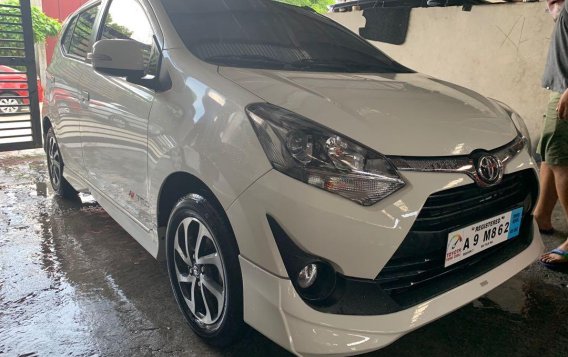 Sell White 2019 Toyota Wigo at 10000 km -2