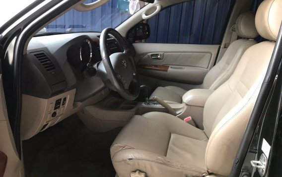 Toyota Fortuner 2011 for sale in Quezon City -3