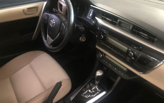 2017 Toyota Corolla Altis for sale in Quezon City -2