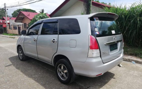 2011 Toyota Innova for sale in Cagayan de Oro-4