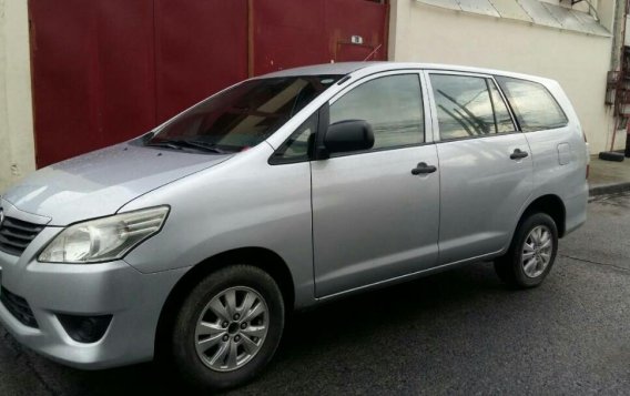 2013 Toyota Innova for sale in Quezon City -4