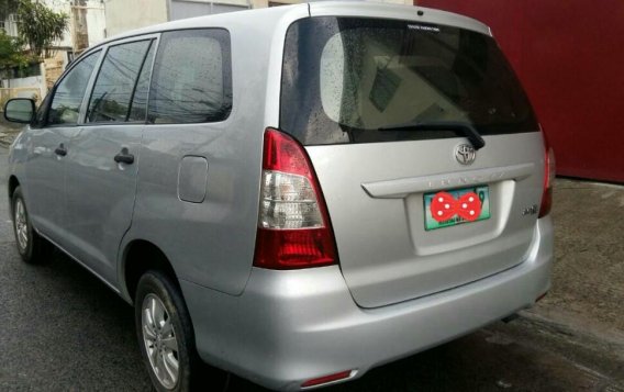 2013 Toyota Innova for sale in Quezon City -3