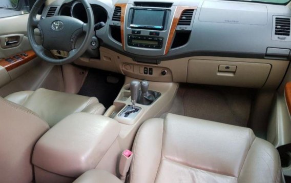 2011 Toyota Fortuner for sale in Quezon City-6
