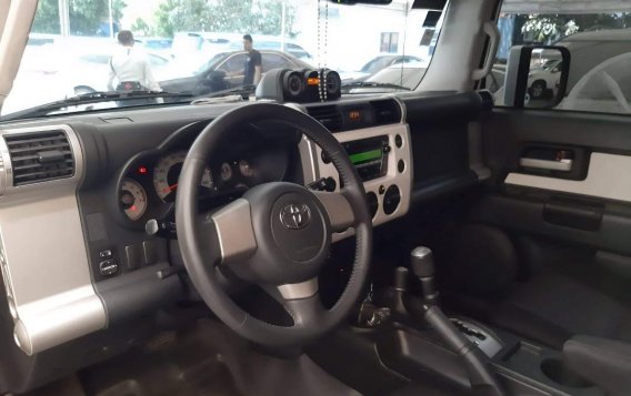 2015 Toyota Fj Cruiser for sale in Makati -7