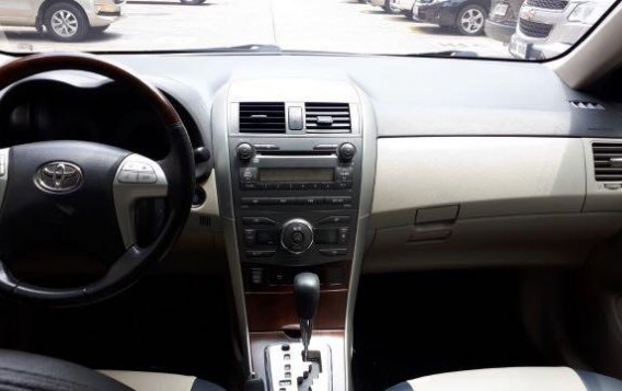 2013 Toyota Corolla Altis for sale in Quezon City -2