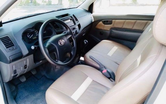 Toyota Hilux 2014 for sale in Quezon City-5