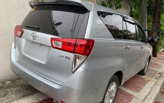 Silver Toyota Innova 2016 for sale in Quezon City -3