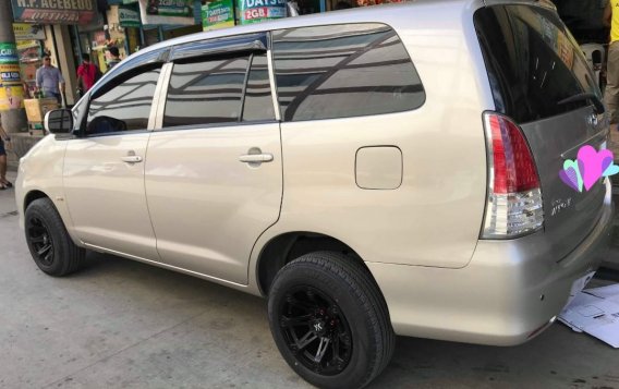 2012 Toyota Innova for sale in Cebu -3