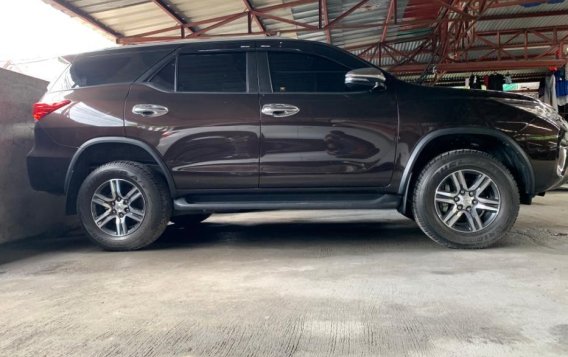 Brown Toyota Fortuner 2017 for sale in Quezon City-2