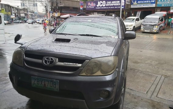 2005 Toyota Fortuner at 98000 km for sale 