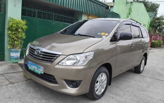 Manual 2013 Toyota Innova for sale in Angeles-1