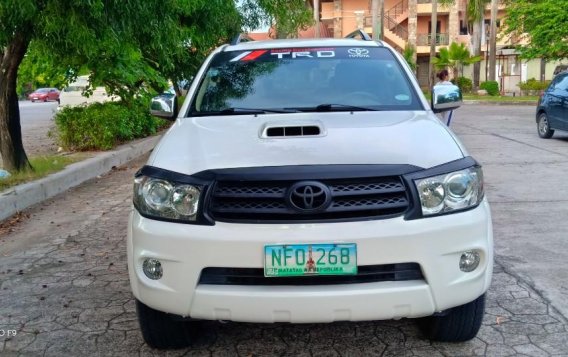 Toyota Fortuner 2009 for sale in Apalit-5