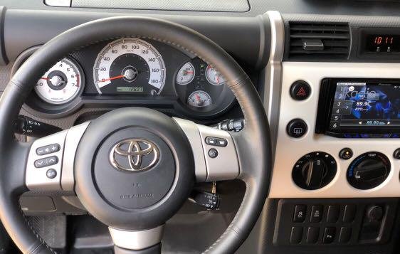 Toyota Fj Cruiser 2016 for sale in Quezon City -7