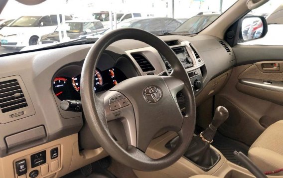 2013 Toyota Hilux for sale in Makati -6