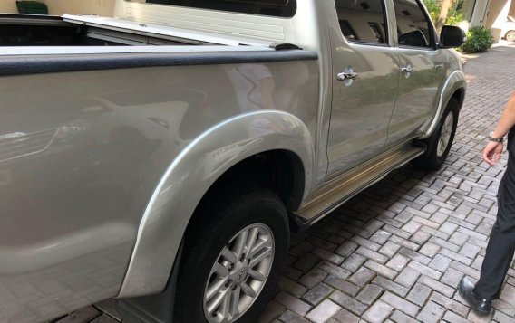 2014 Toyota Hilux Automatic for sale in Quezon City-3