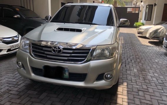 2014 Toyota Hilux Automatic for sale in Quezon City