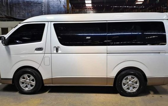 2013 Toyota Hiace for sale in Quezon City-3