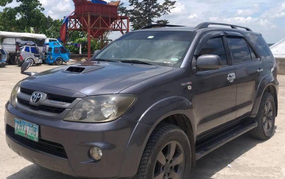 2005 Toyota Fortuner at 98870 km for sale-1
