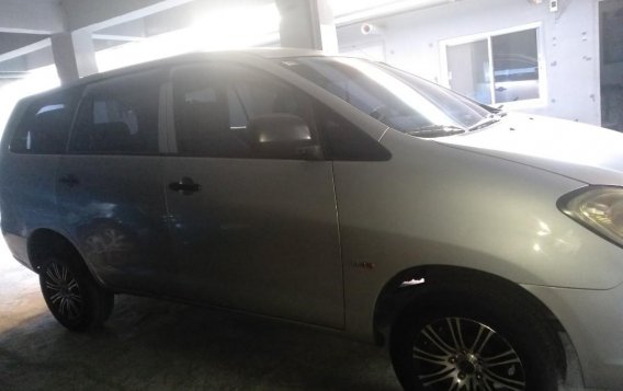 2008 Toyota Innova for sale in Mandaluyong -2