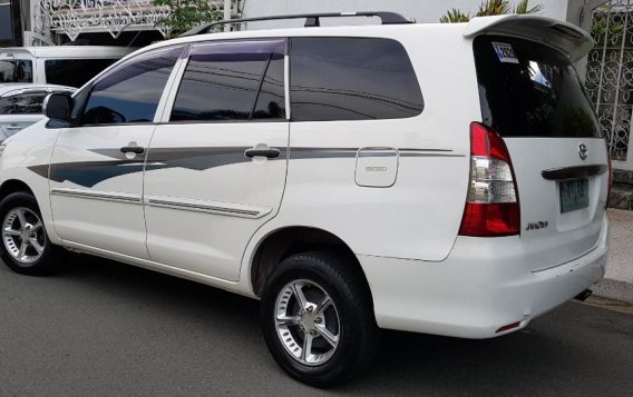 Toyota Innova 2012 for sale in Quezon City -2