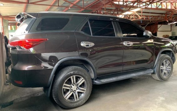 Brown Toyota Fortuner 2017 for sale in Quezon City-3