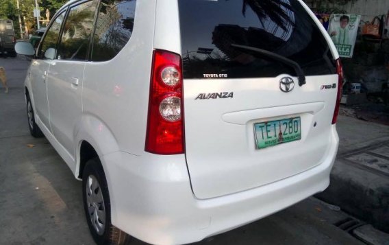 2011 Toyota Avanza for sale in Quezon City-2