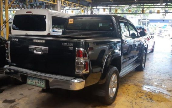 2013 Toyota Hilux at 68000 km for sale in Quezon City -3