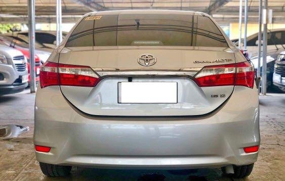2nd Hand 2015 Toyota Corolla Altis at 45000 km for sale-3