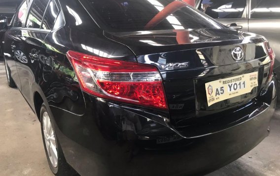 Selling Black Toyota Vios 2018 at 7700 km-3