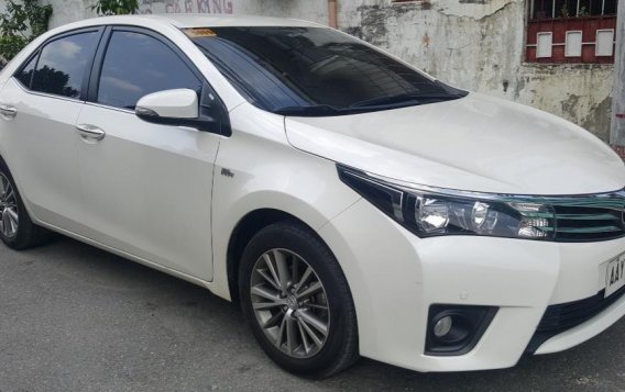 White 2014 Toyota Altis for sale in Quezon City