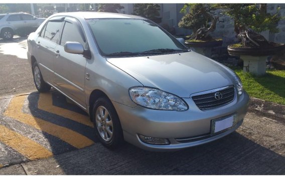 Silver Toyota Corolla Altis 2005 for sale in Quezon City 